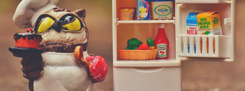 In frigorifero, anche i rossi, specialmente se la bottiglia  gi stata aperta