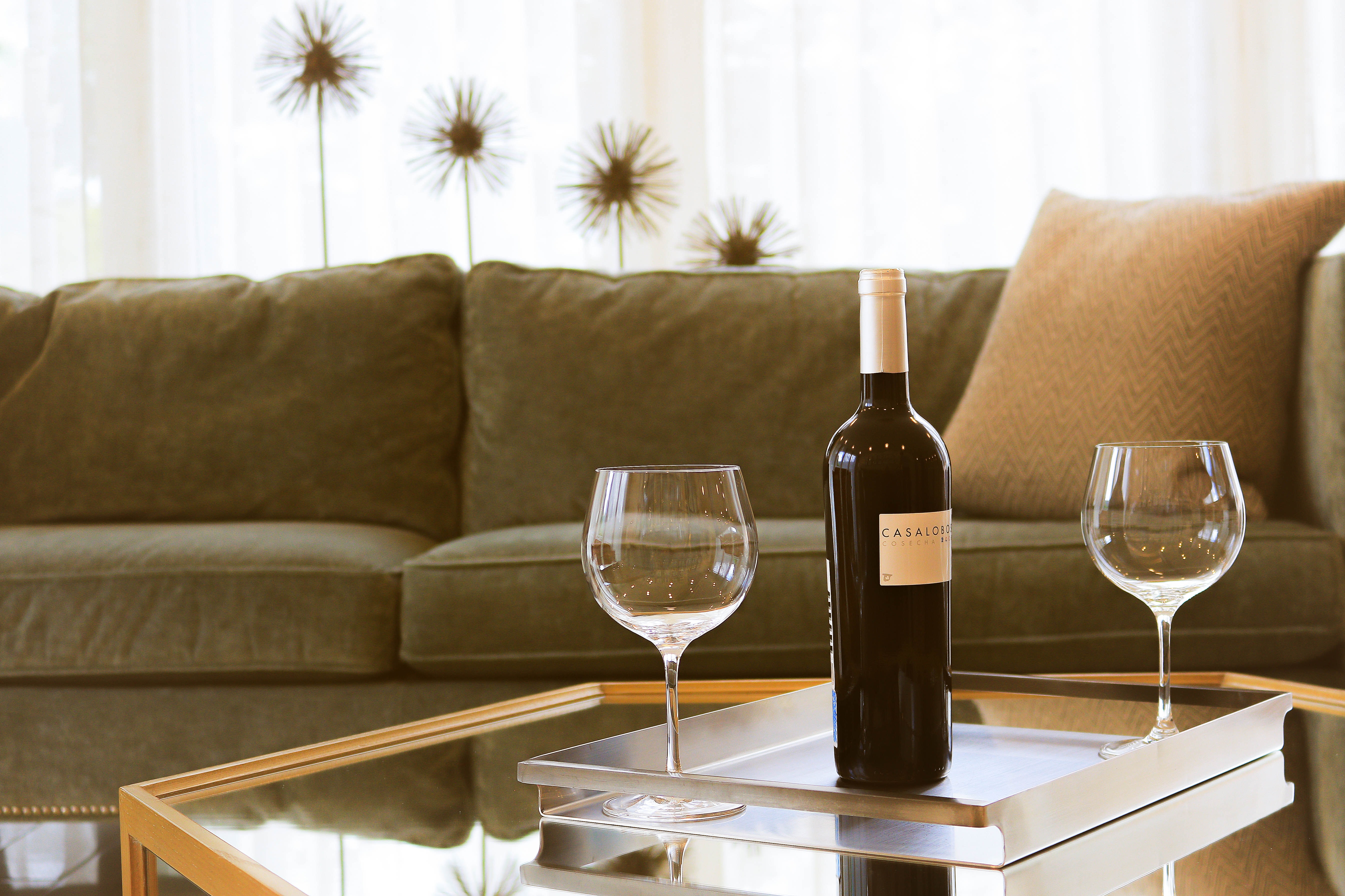 Vino e film: la serata autunnale perfetta con il calice giusto Vino e film: la serata autunnale perfetta con il calice giusto