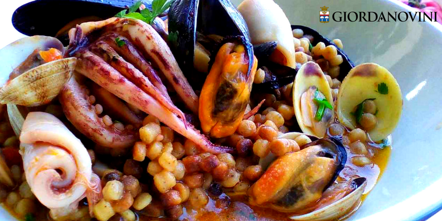 Fregola ai frutti di mare: dalla Sardegna con amore