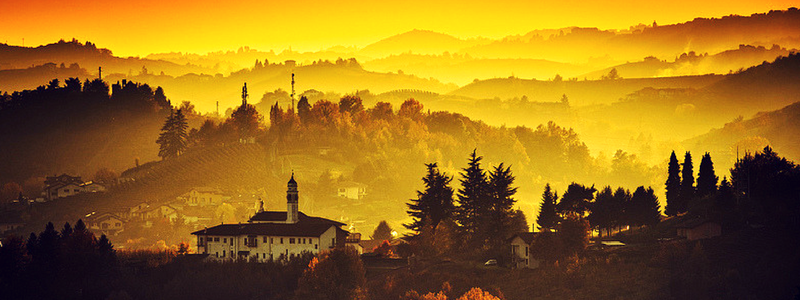 Strade del vino in autunno, Barolo e il Piemonte