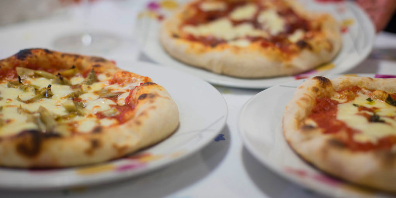 Pizza e focaccia sul BBQ: Cottura perfetta su pietra e griglia con i consigli di Giordano Vini