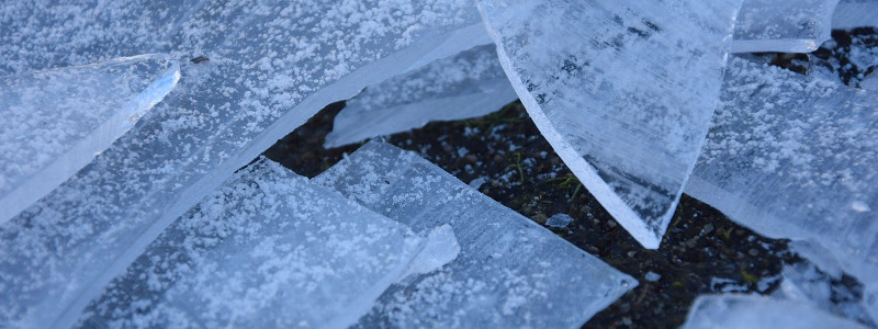 Giordano Vini ti spiega come raffreddare rapidamente una bottiglia: canovaccio umido e freezer